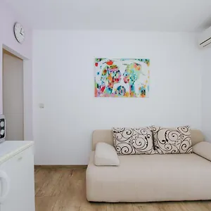 https://apartments-civadelic.splithotels.org